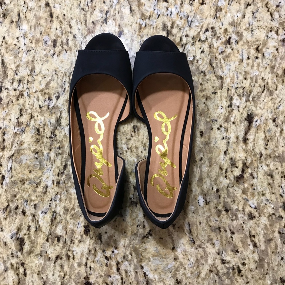 Qupid - size 9 black peep toe - brand new!